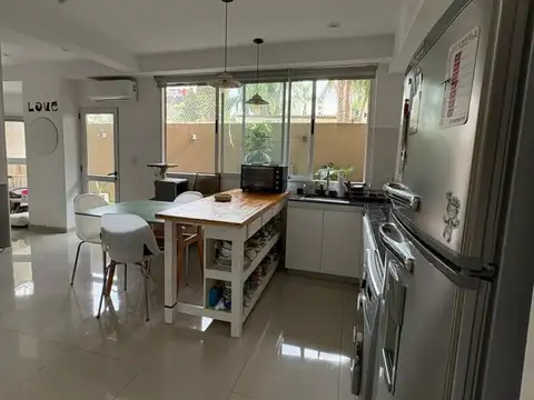 Departamento en Alquiler en Villa Ballester, $ 700.000