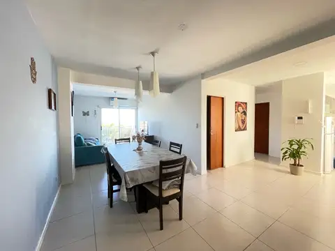 Departamento 3 ambientes con 2 baños