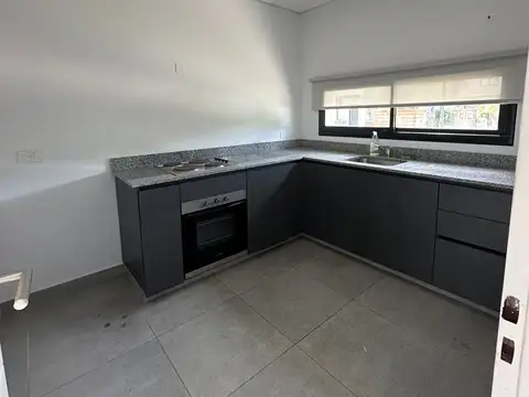 Departamento en Alquiler de 3 dormitorios