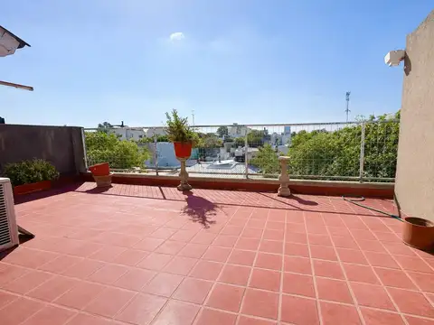 Casa 5 ambientes con 4 baños