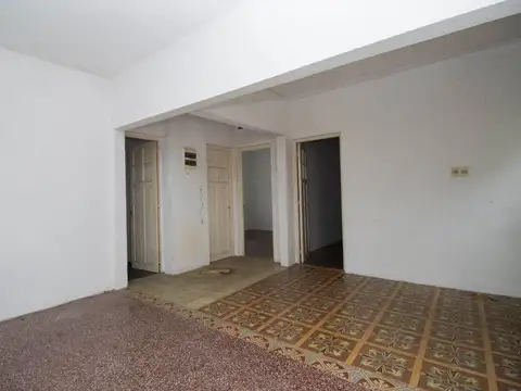 Casa 4 ambientes con 1 baño