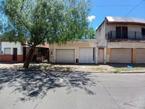 Casa - Venta - Argentina, Tres de Febrero - PINI ANGEL 4451