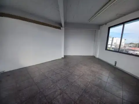 Oficina en Alquiler al Este