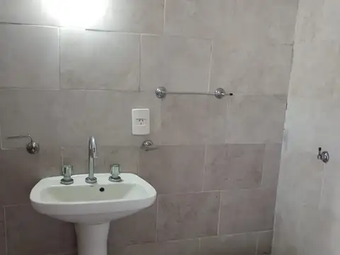 Depto Tipo Casa en Alquiler de 1 dormitorio