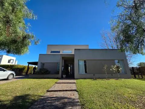 Casa en Venta en El Cantón - Norte, USD 360.000