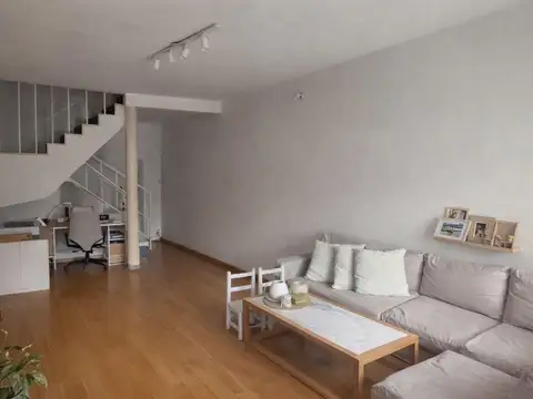 VENTA DE DUPLEX 3 AMBIENTES c/COCHERA – CASTELAR NORTE – APTO FINANCIAMIENTO PRIVADO O BANCARIO