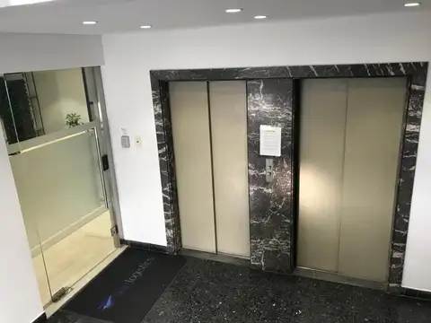 Oficina 4 ambientes con 1 baño