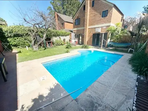 Casa en venta - 3 Dormitorios 3 Baños - Cochera - 340Mts2 - Canning