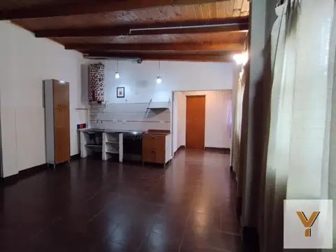 Casa 7 ambientes con 3 baños