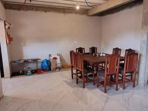 Casa en Venta con 3 cocheras
