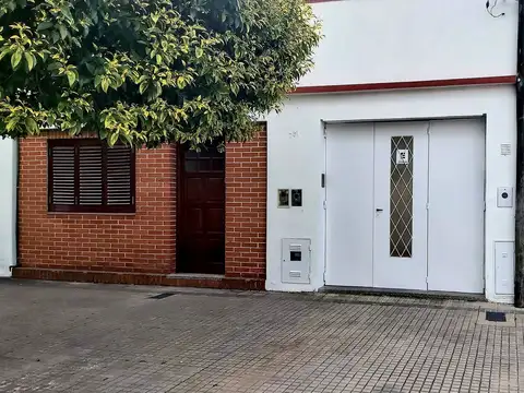 PH de 3 dorm. con cochera cub. en Parque Saavedra