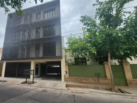 Departamento 2 ambientes en Godoy Cruz con cochera