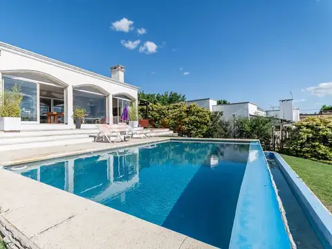 VENTA CASA 4 AMBIENTES ALTOS DE MANZANARES - PILAR