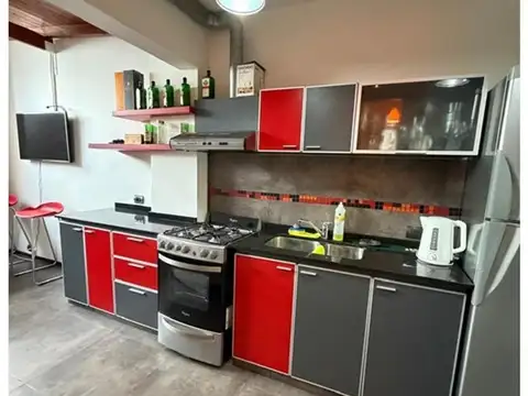 Valentin Gomez 4700, Piso 1