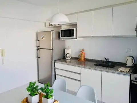 Venta departamento 4 amb con balcon en Recoleta