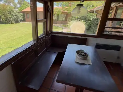 Casa en Venta con 5 cocheras