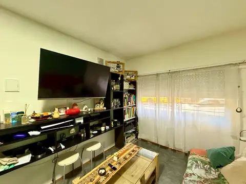 Venta depto. 1 dormitorio en planta baja. Con patio.
