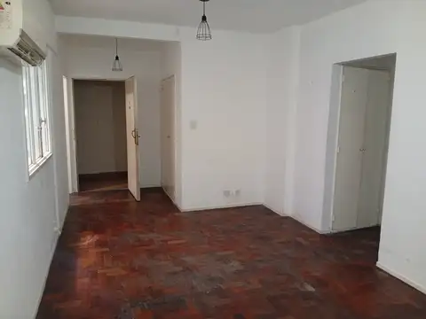 Malabia 2400, Piso 2