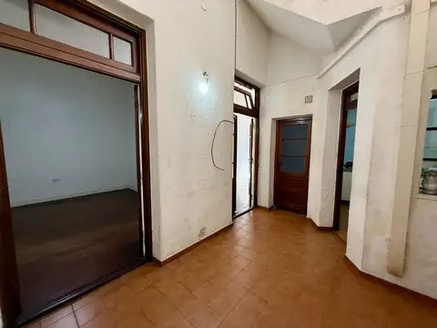 Depto Tipo Casa en Alquiler en Villa Pueyrredon, $ 750.000