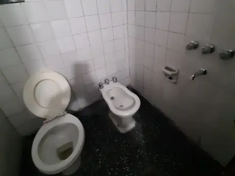 Depto Tipo Casa en Alquiler en Villa Adelina, $ 450.000