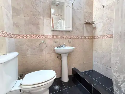 VENDE 2 AMB CON PATIO Y TERRAZA