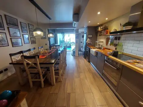 Venta Casa (Triplex) en Floresta- 6 Amb - Pileta