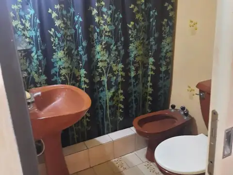 Depto Tipo Casa en Venta con 1 cocheras