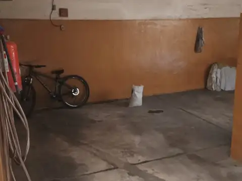 Cochera en Venta Cubierta