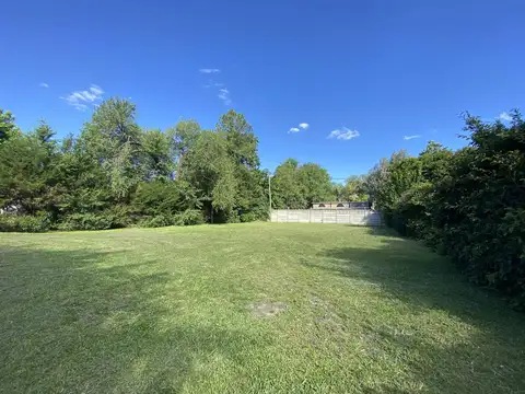 Terreno en Venta 30  mts Fondo