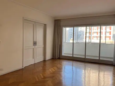 Amplio departamento en alquiler de 6 ambientes con cochera | Recoleta