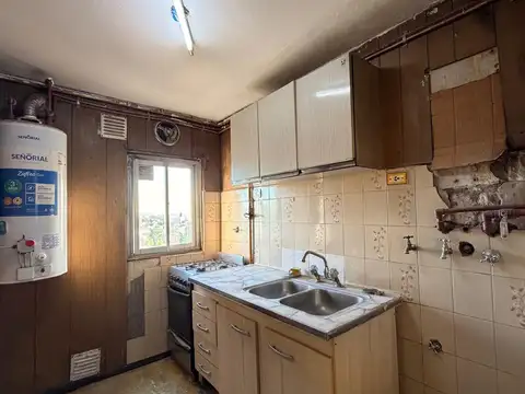 2 De Abril De 1982 6900