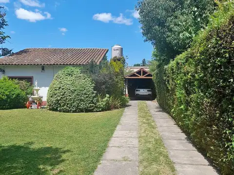 Casa en Venta con 1 cochera