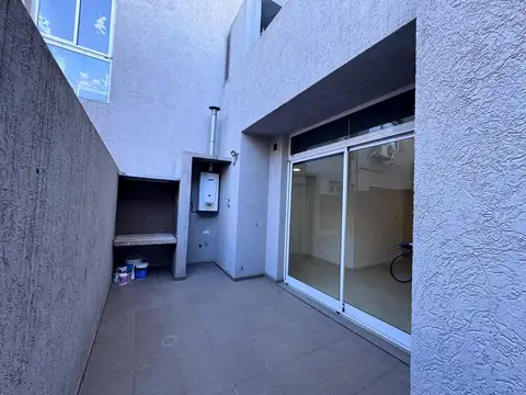 Departamento en Alquiler en Floresta, $ 800.000