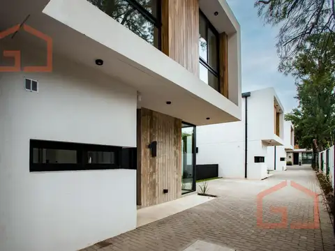 Depto Tipo Casa en Alquiler de 3 dormitorios