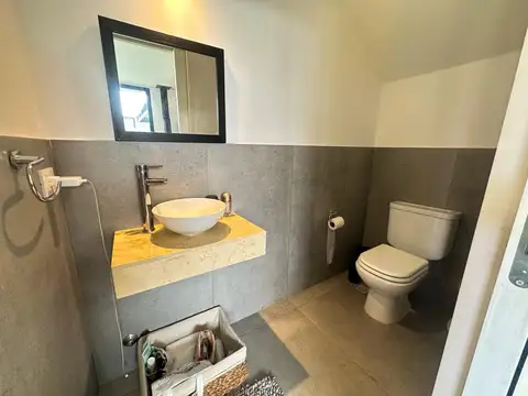 DUPLEX EN VENTA 4 AMBIENTES CANNING