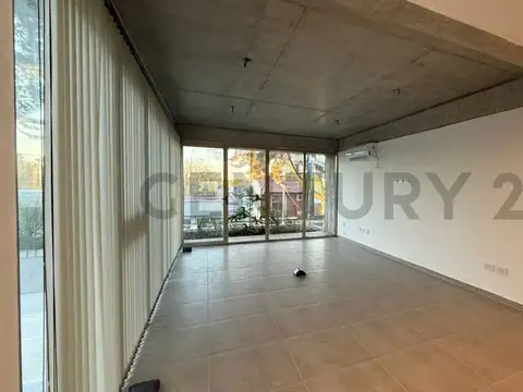 138 y 485 , Piso 1