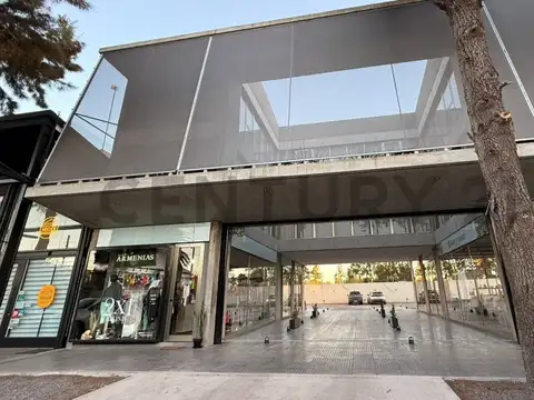138 y 485 , Piso 1
