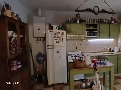 Casa 5 ambientes con 2 baños