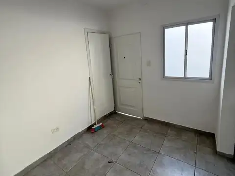 Depto Tipo Casa en Alquiler de 2 dormitorios