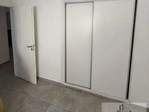 Depto Tipo Casa en Alquiler en Moron Sur, $ 1.100.000