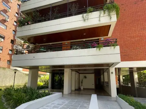 Exclusivo Semi-Piso en Palermo - Amoblado + Cochera privada - Frente a Ingreso Bosques de Palermo