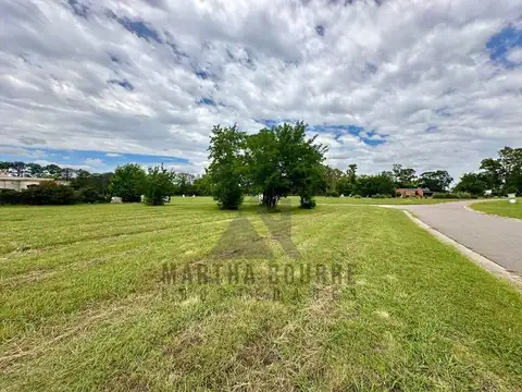 Terreno en Venta en Los Pinares Country Club, USD 55.000