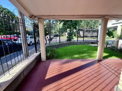 Salas y Valdez al 1200, esquina Bascary, Yerba Buena