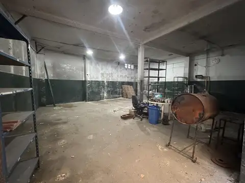 Local en Venta en Villa del Parque, USD 380.000