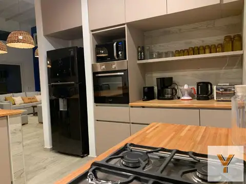 Casa 5 ambientes con 5 baños