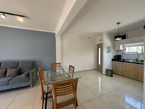 Riobamba 2200, Piso 1