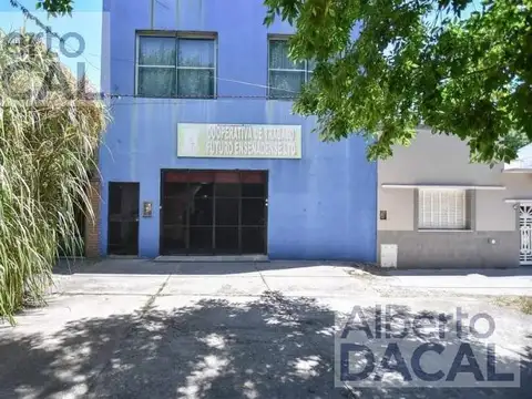 Galpón en VENTA - Ensenada