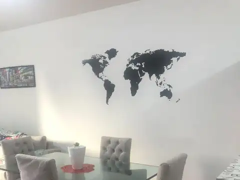 Llerena 2400, Piso 1