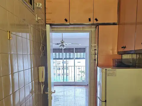 3 Ambientes con Balcón, Piso Alto, Vista Panorámica, Mucha Luz, Bajas Expensas