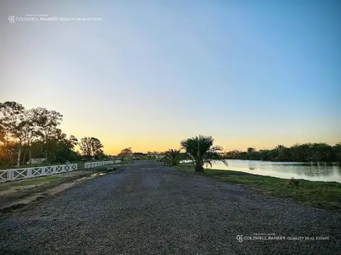 Terreno en venta con vista a la laguna Los Potrillos